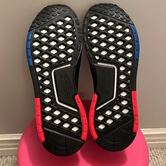 NWT ADIDAS NMD_V3 ‘OG Black’ size 10 - Picture 6 of 15